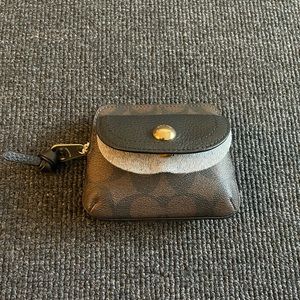 COACH PENNIE CARD CASE - New With Tags